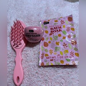 Apple Scented Bath Soak & Fizzer Set by Crayola - Pink